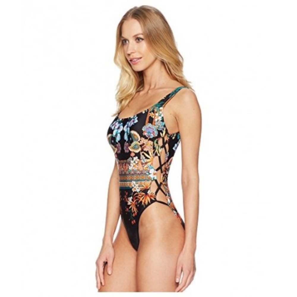 Kenneth Cole Tahiti Plunge Lattice Side Mio 1 PC